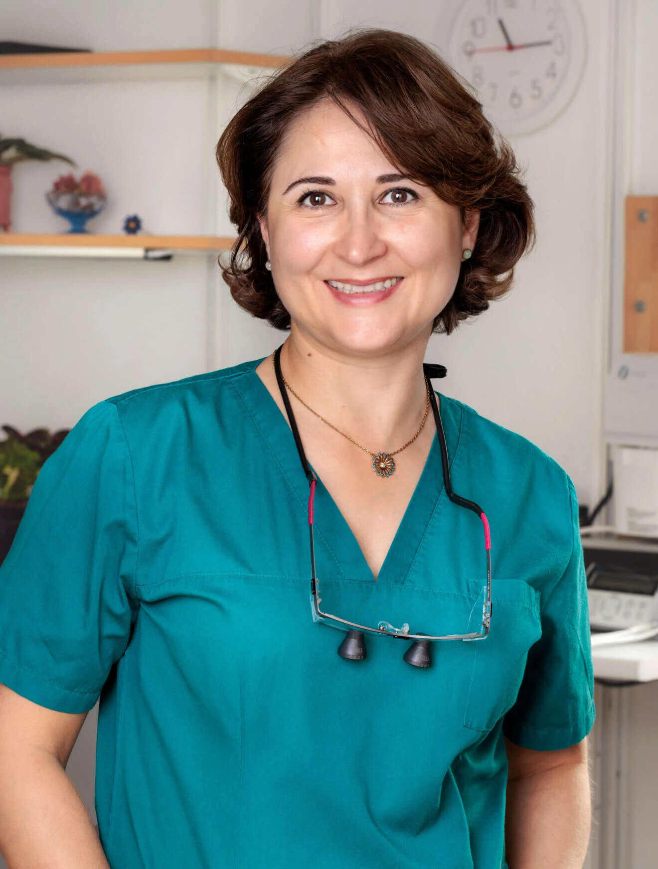 jasmine-mostaghimi-tandlakare-smycketorgets-tandvard